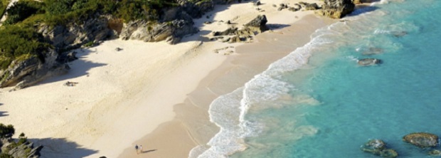 Bermuda&apos;s Stonehole Bay Beach. (PRNewsFoto/Bermuda Tourism Authority)